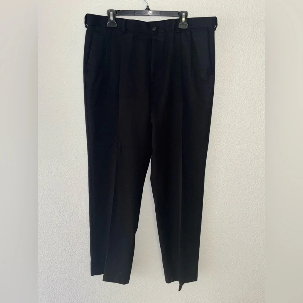 Haggar Black Dress Pants Mens Size 38 Classic Fit Flat Front Work Slacks - Picture 2 of 5